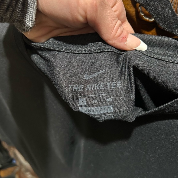 Men’s Nike Dri-Fit black v-neck T shirt size 3XL - Picture 2 of 3